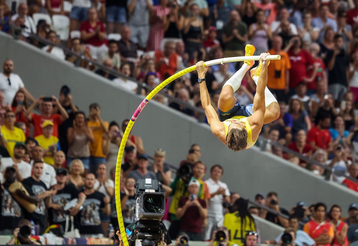 Mondo Duplantis Sets World Record Pole Vault at Xiamen Diamond League